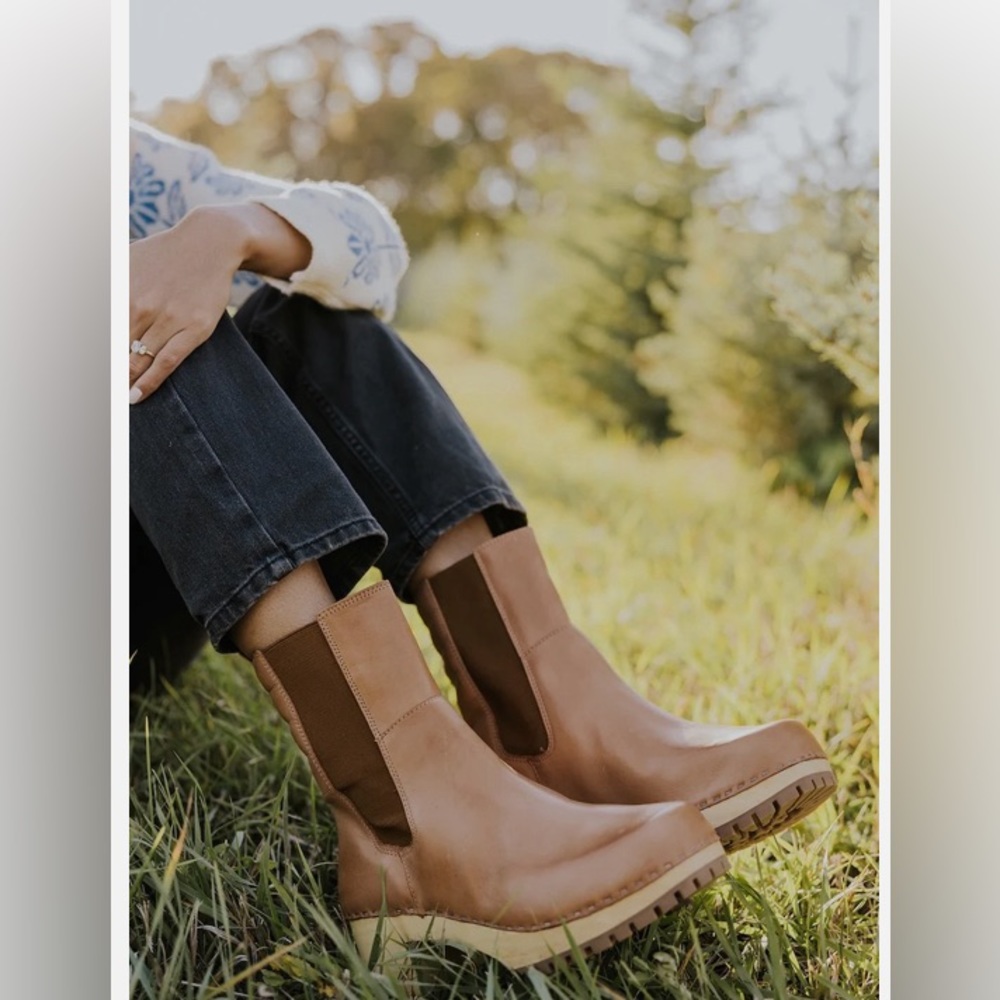 MIA Justina Clog Boot, womens 7